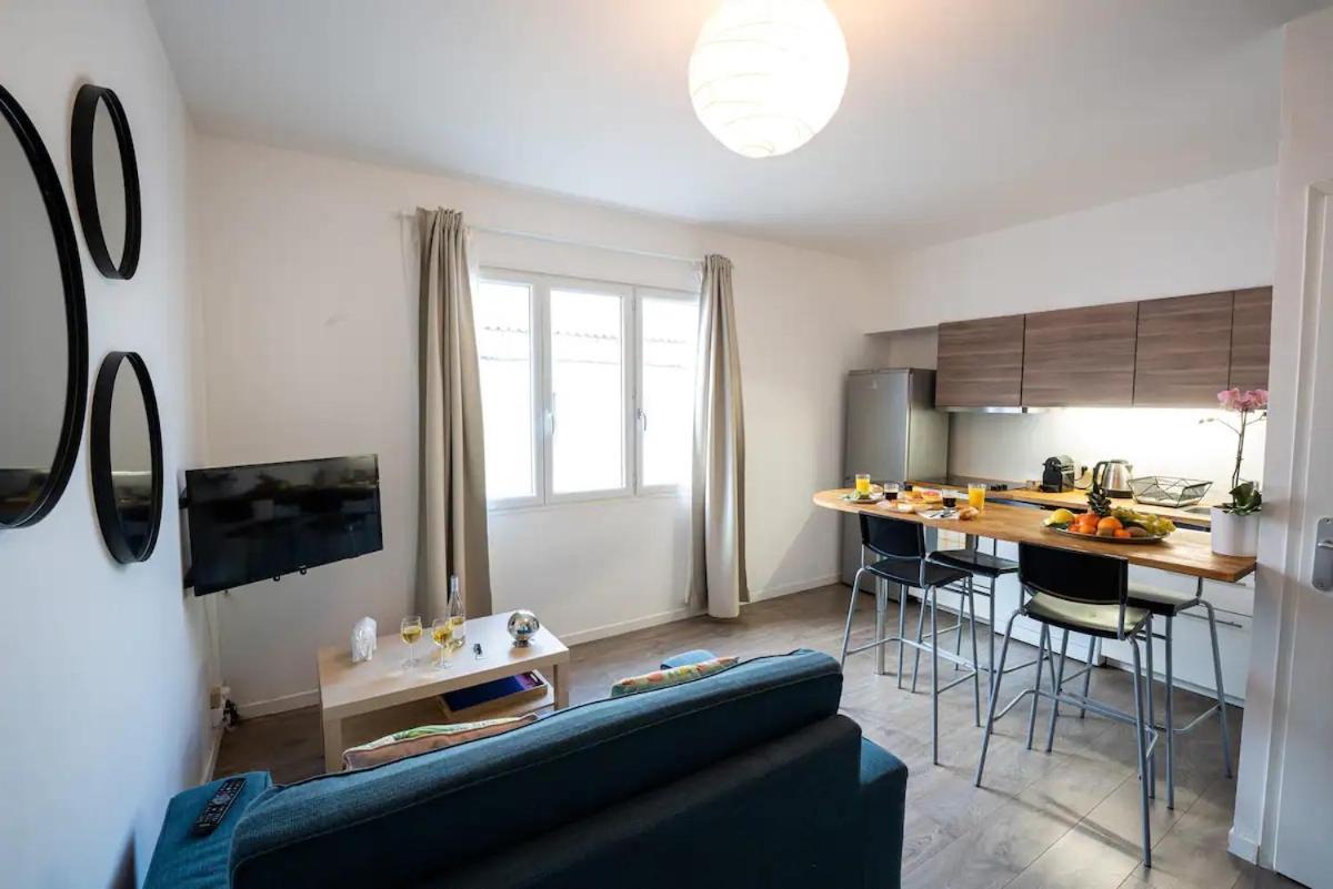 Appartement Centre Village, Clim Et Parking Gratuit Aigues-Mortes Extérieur photo
